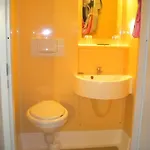 De Hotel 2*