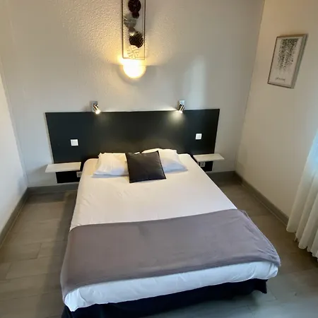 Szálloda De 2*